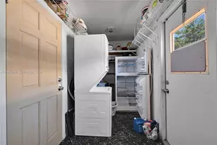 7109 NW 75th St, Tamarac, FL 33321 - Photo 27