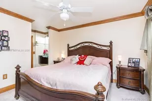 7090 NW 179th St, Hialeah, FL 33015 - Photo 15