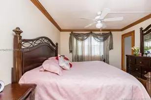 7090 NW 179th St, Hialeah, FL 33015 - Photo 13