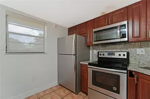 10525 SW 112th Ave, Miami, FL 33176 - Photo 7