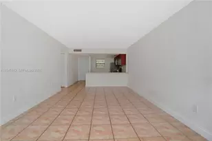 10525 SW 112th Ave, Miami, FL 33176 - Photo 9