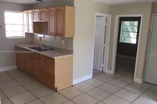 18202 NE 25th Pl, North Miami Beach, FL 33160 - Photo 5