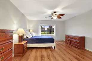 12850 SW 4th Ct, Pembroke Pines, FL 33027 - Photo 17