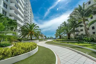 100 Lincoln Rd, Miami Beach, FL 33139 - Photo 21