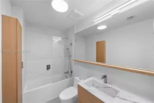 1700 Meridian Ave, Miami Beach, FL 33139 - Photo 13