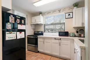 19620 SW 103rd Ct, Cutler Bay, FL 33157 - Photo 9