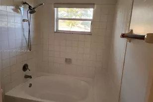 9863 SW 117th Pl, Miami, FL 33186 - Photo 15