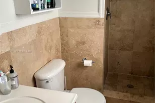 1240 S Alhambra Cir, Coral Gables, FL 33146 - Photo 21