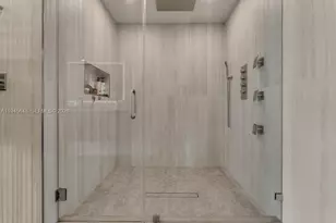 888 Biscayne Blvd, Miami, FL 33132 - Photo 9