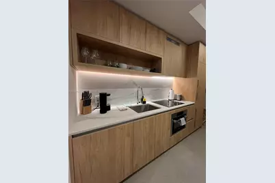 11 NE 6th #1006, Miami, FL 33132 - Photo 1