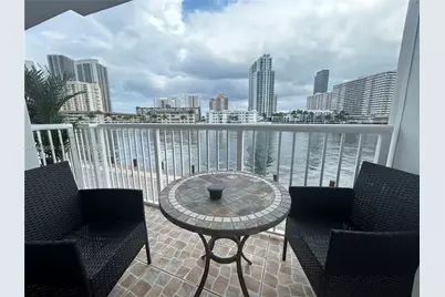 121 Golden Isles Dr #104, Hallandale Beach, FL 33009 - Photo 3