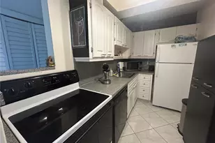 121 Golden Isles Dr, Hallandale Beach, FL 33009 - Photo 9