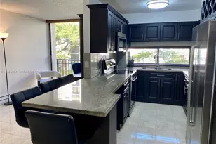 17011 N Bay Rd, Sunny Isles Beach, FL 33160 - Photo 9