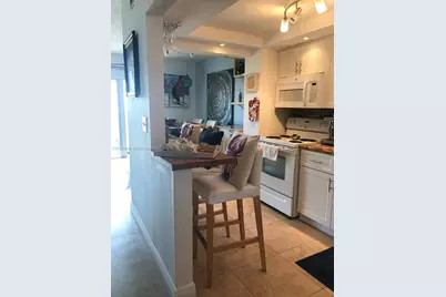 320 S Surf Rd #305, Hollywood, FL 33019 - Photo 9