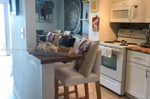 320 S Surf Rd, Hollywood, FL 33019 - Photo 9