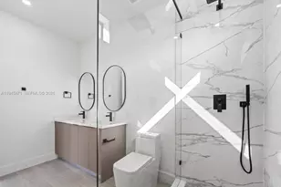 740 NW 24th Ct, Miami, FL 33125 - Photo 35