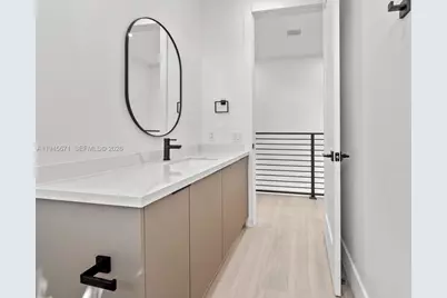 740 NW 24th Ct, Miami, FL 33125 - Photo 41