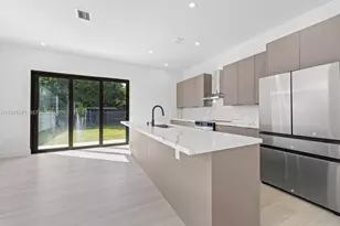 740 NW 24th Ct, Miami, FL 33125 - Photo 13