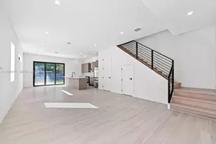 740 NW 24th Ct, Miami, FL 33125 - Photo 11