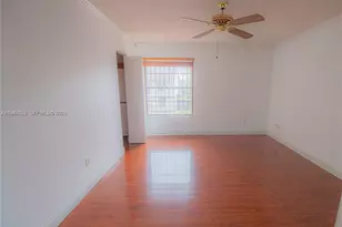 10099 NW 4th Ln, Miami, FL 33172 - Photo 9