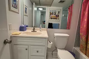 8280 Sunrise Lakes Blvd, Sunrise, FL 33322 - Photo 9
