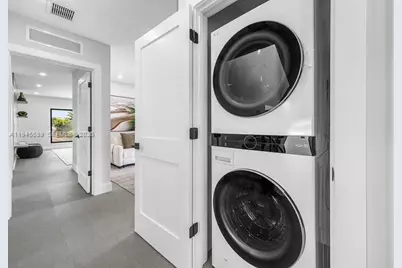 3225 Canal Dr, Pompano Beach, FL 33062 - Photo 11