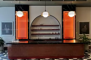 11 NE 6th St, Miami, FL 33132 - Photo 11