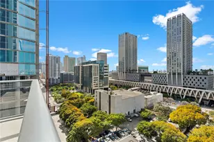 11 NE 6th St, Miami, FL 33132 - Photo 35