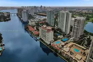 19955 NE 38th Ct, Aventura, FL 33180 - Photo 41