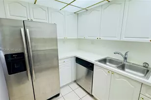 1717 N Bayshore Dr, Miami, FL 33132 - Photo 17