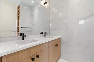 536 W 51st St, Miami Beach, FL 33140 - Photo 25