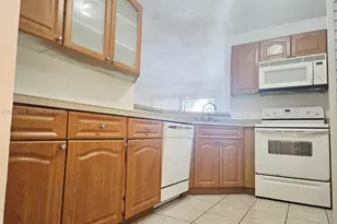 3469 NW 44th St, Oakland Park, FL 33309 - Photo 3