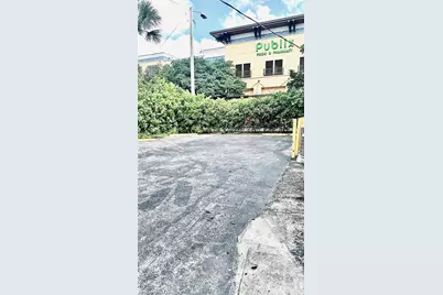 3703 SW 1st St, Miami, FL 33134 - Photo 11