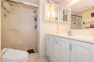 9660 Sunrise Lakes Blvd, Sunrise, FL 33322 - Photo 7