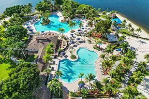 10730 NW 66th St, Doral, FL 33178 - Photo 13