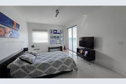 10730 NW 66th St #502, Doral, FL 33178 - Photo 9