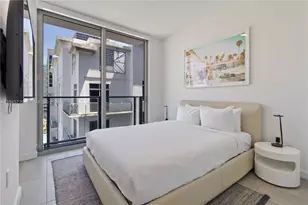 227 NE 2nd St, Miami, FL 33132 - Photo 11