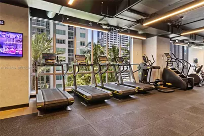 227 NE 2nd St #2506, Miami, FL 33132 - Photo 39