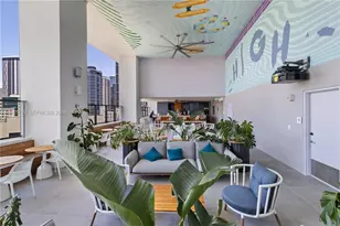 227 NE 2nd St, Miami, FL 33132 - Photo 43