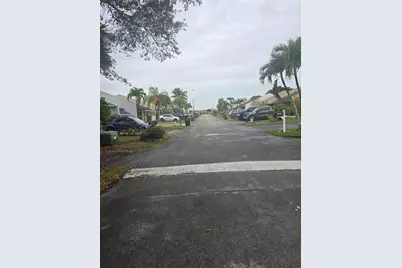 1322 Sandpiper Blvd #1, Homestead, FL 33035 - Photo 3