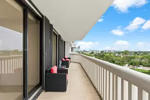 1000 W Island Blvd, Aventura, FL 33160 - Photo 17