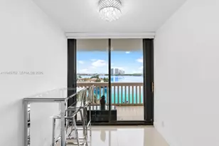 1000 W Island Blvd, Aventura, FL 33160 - Photo 5