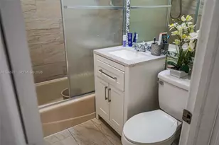 1190 W 33rd St, Hialeah, FL 33012 - Photo 43