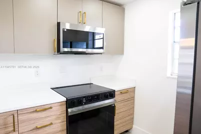 220 SW 9th Ave #306, Hallandale Beach, FL 33009 - Photo 23