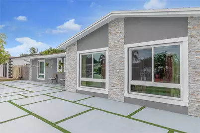 15244 SW 108th Ct, Miami, FL 33157 - Photo 3