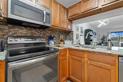 10005 S Winding Lake Rd #106, Sunrise, FL 33351 - Photo 9