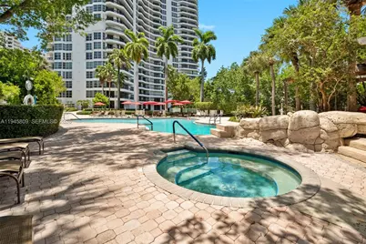 3400 NE 192nd St #1707, Aventura, FL 33180 - Photo 29