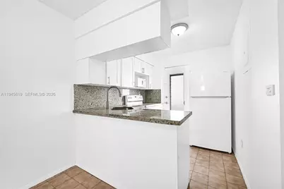 1620 West Ave #603, Miami Beach, FL 33139 - Photo 13