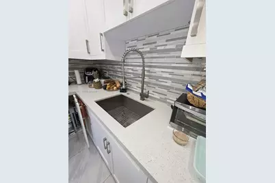 8544 NW 140th Ter #1003, Miami Lakes, FL 33016 - Photo 5