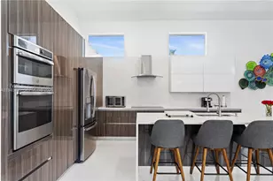 1499 Victoria Isle Dr, Weston, FL 33327 - Photo 9